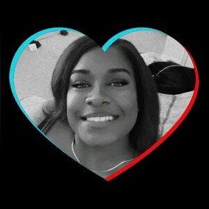 Meet your Posher, Gabby